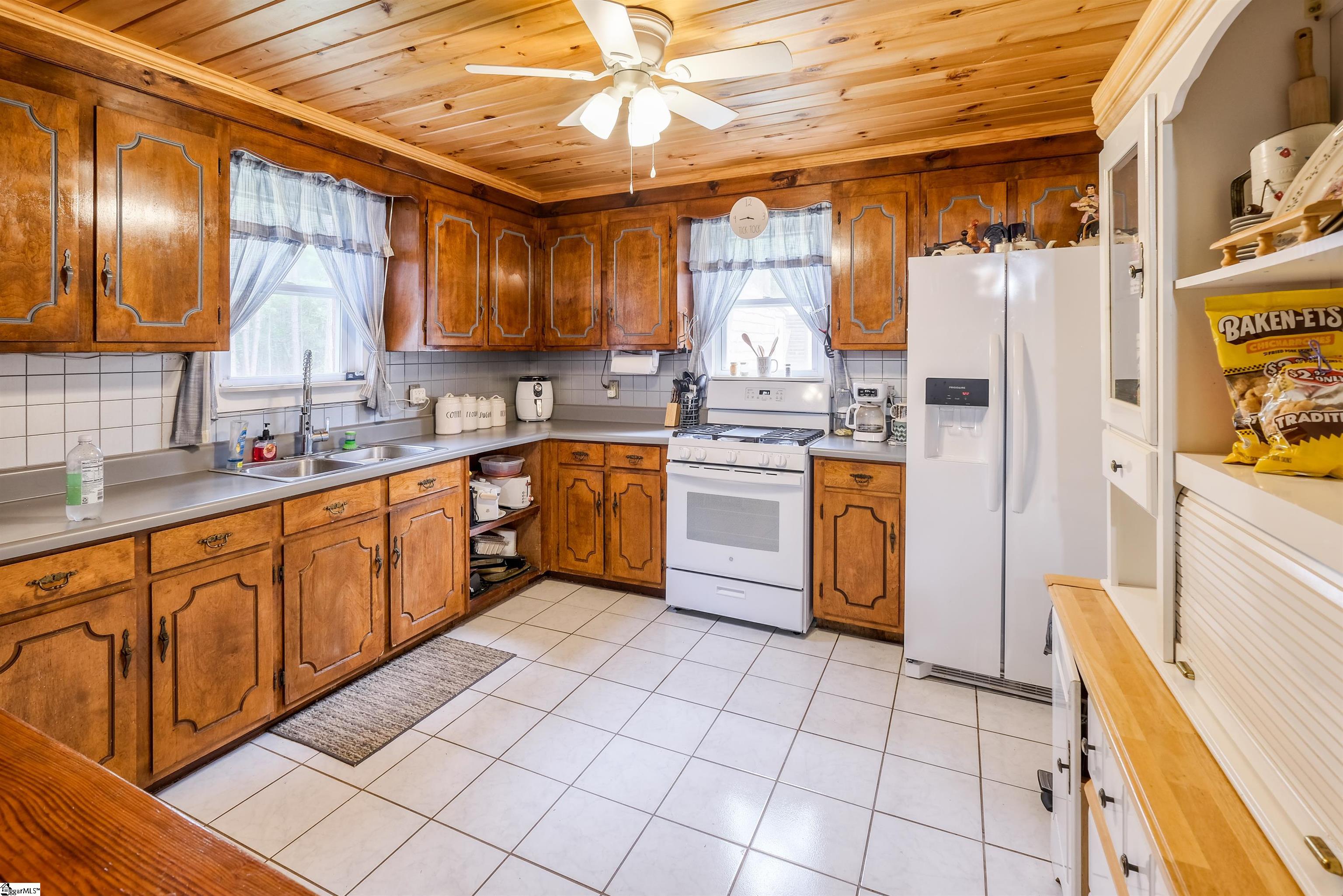 402 Terrapin Road Union, SC 29379 - Photo 11 of 50 Gallery Image 11