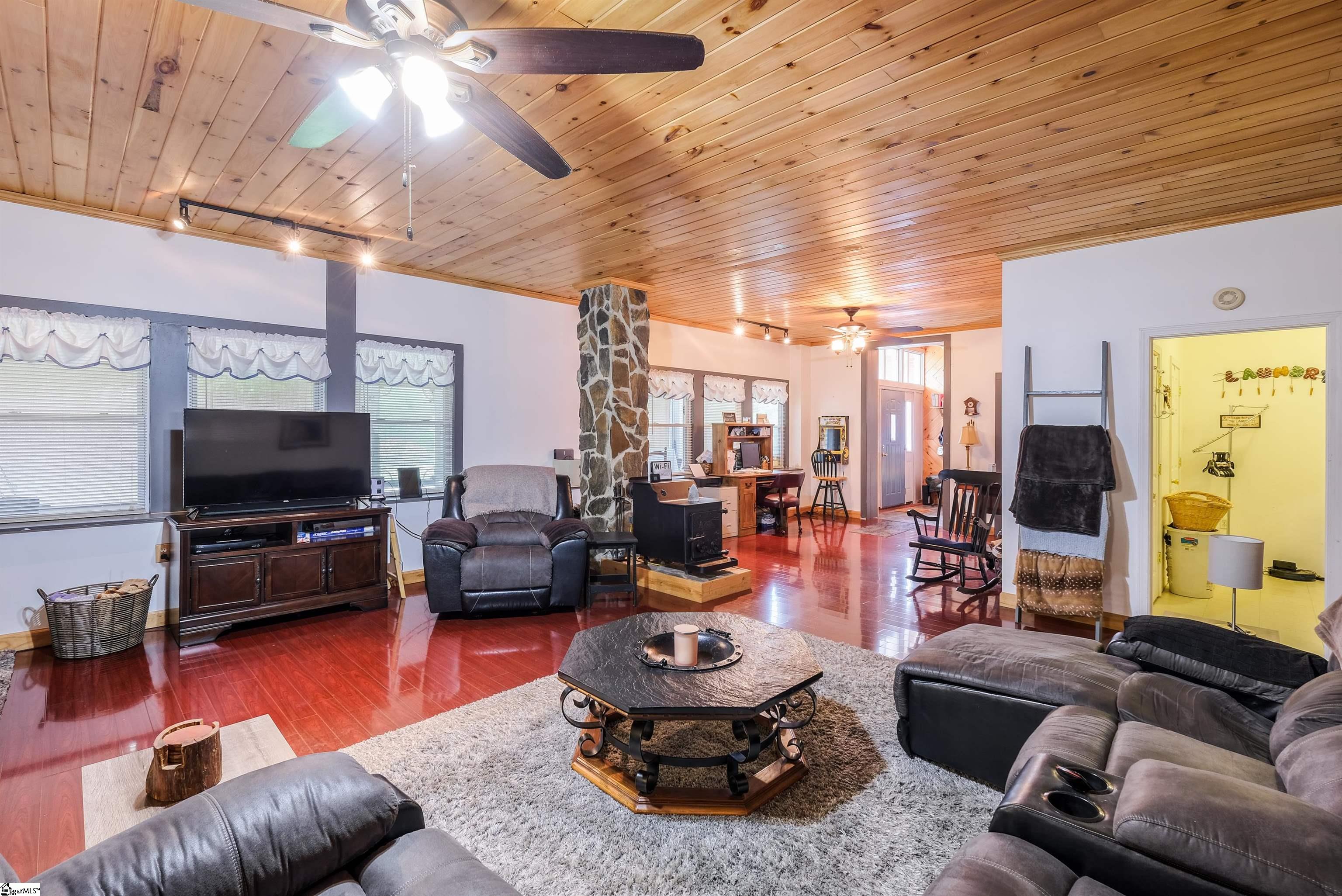 402 Terrapin Road Union, SC 29379 - Photo 8 of 50 Gallery Image 8