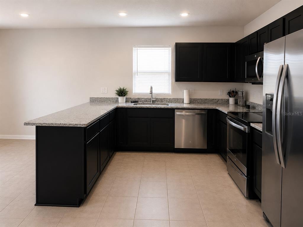614 Manchester Path Dundee, FL 33838 - Photo 3 of 15