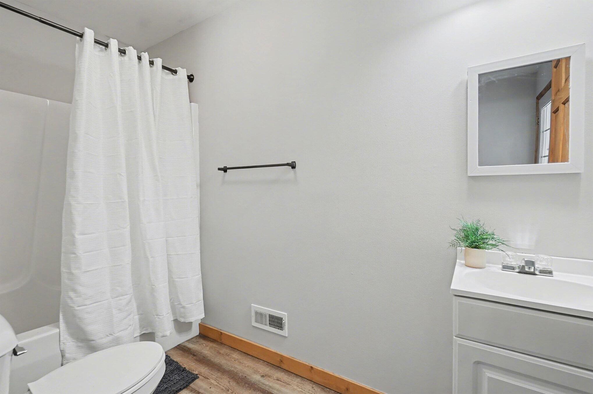 4981 East Sylvan Road Evart, MI 49631 - Photo 20 of 28 Second full Bathroom