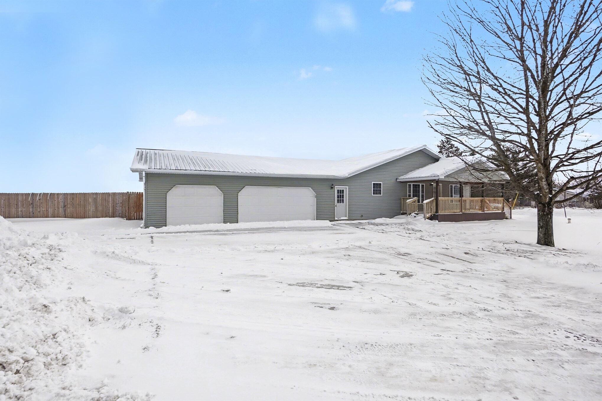 4981 East Sylvan Road Evart, MI 49631 - Photo 3 of 28 Front of House