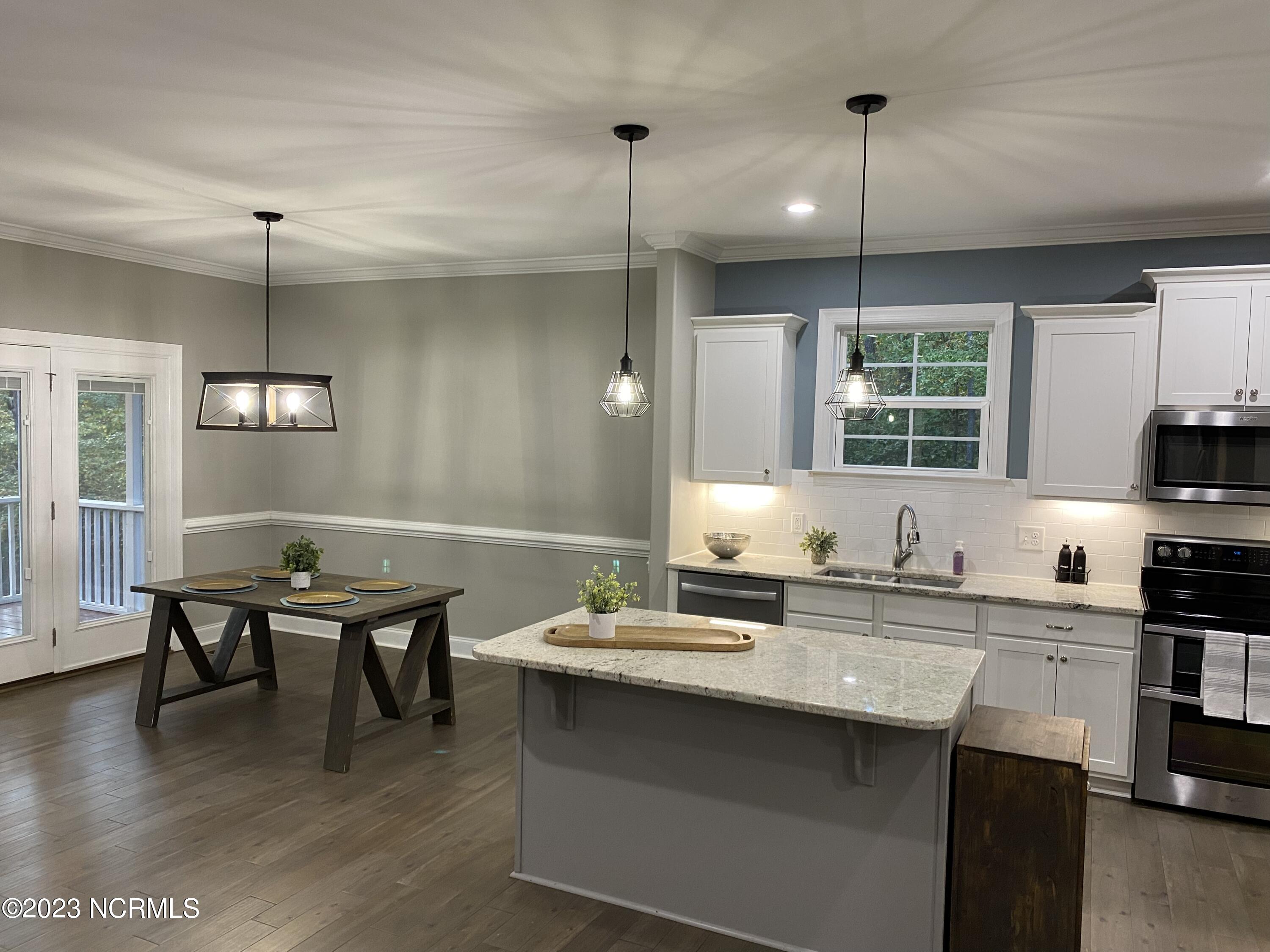 547 Longleaf Drive West End, NC 27376 - Photo 11 of 62 KItchen Longleaf
