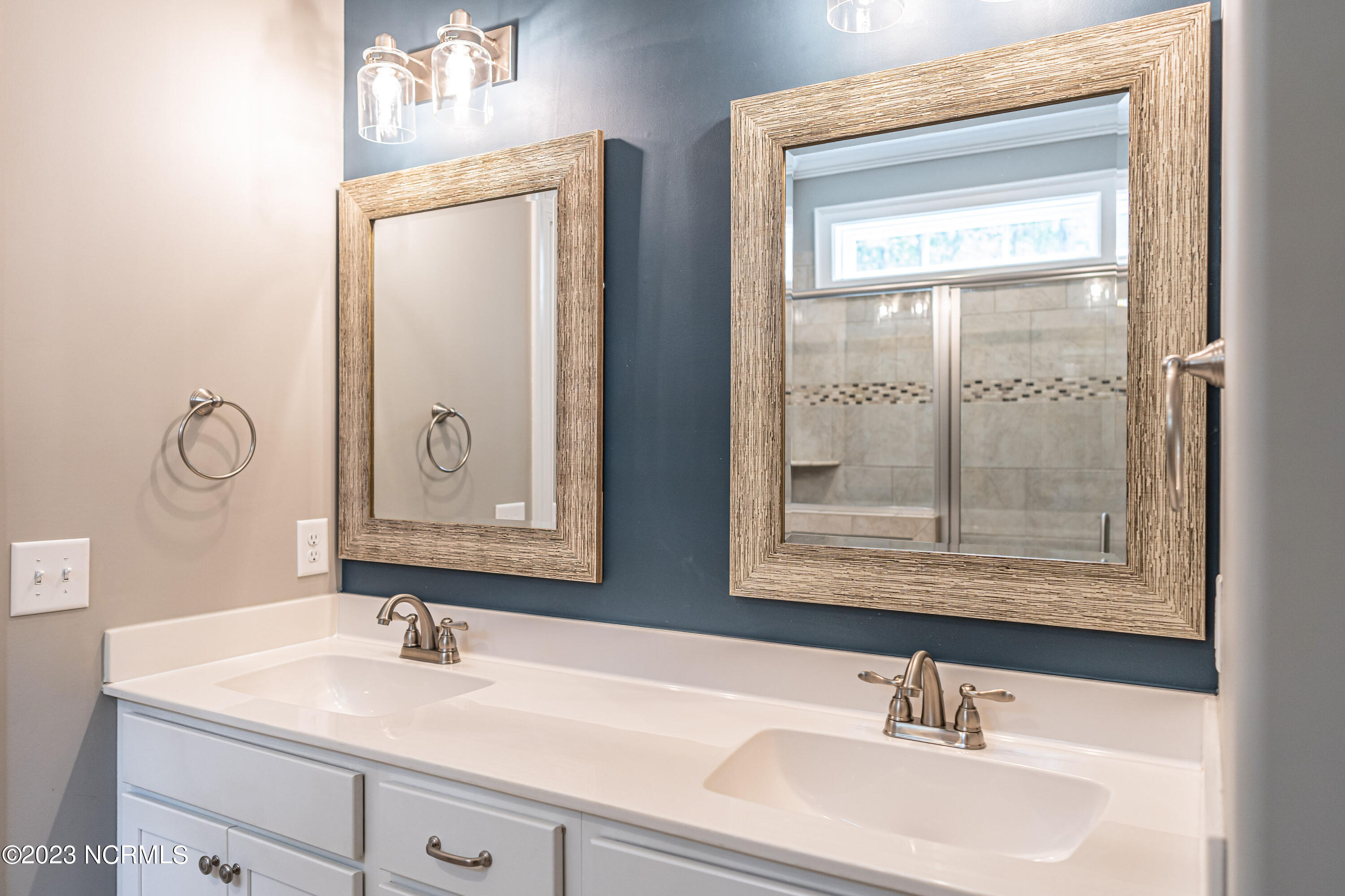 547 Longleaf Drive West End, NC 27376 - Photo 26 of 62 Master Bathroom