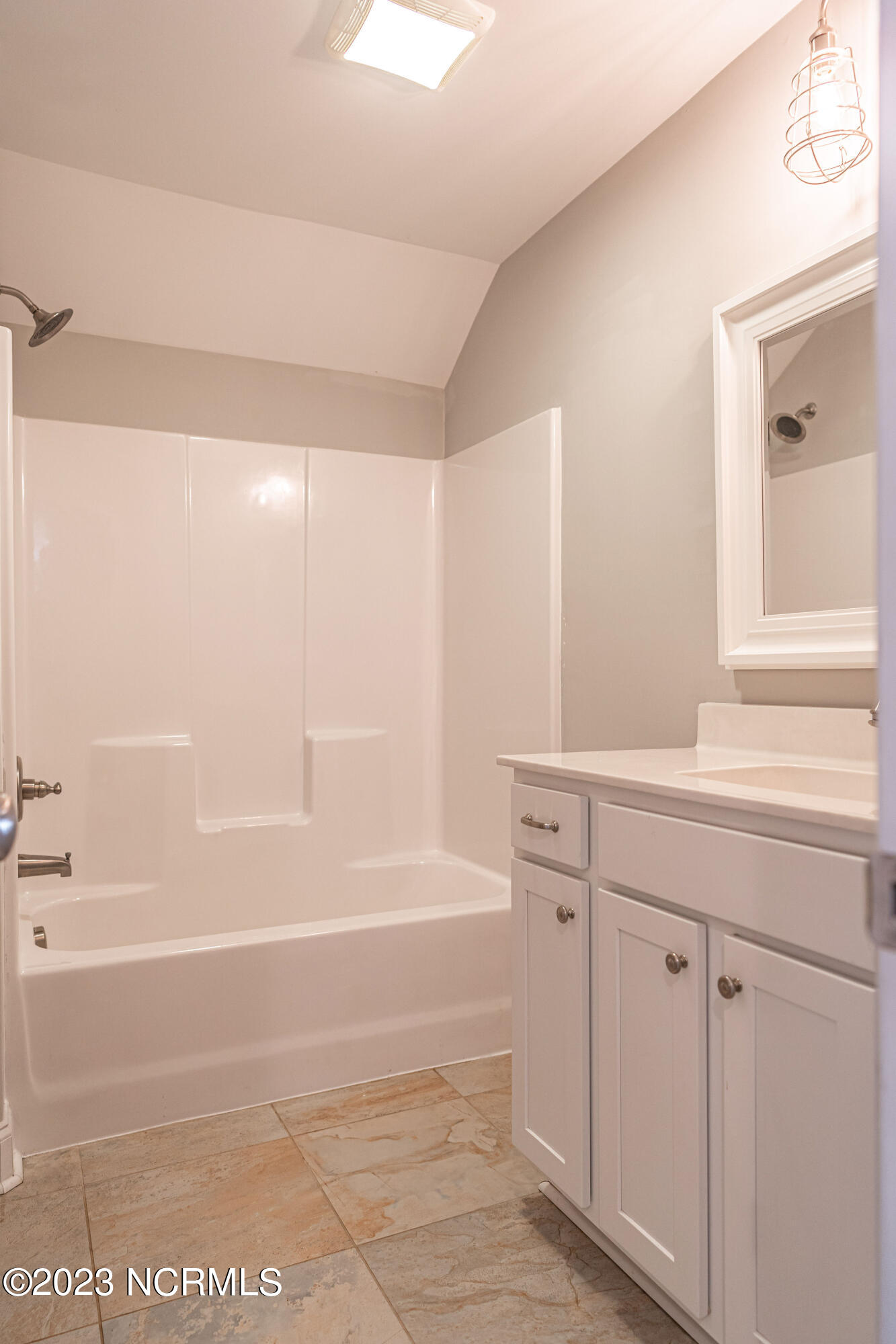 547 Longleaf Drive West End, NC 27376 - Photo 38 of 62 Upstairs Bathroom
