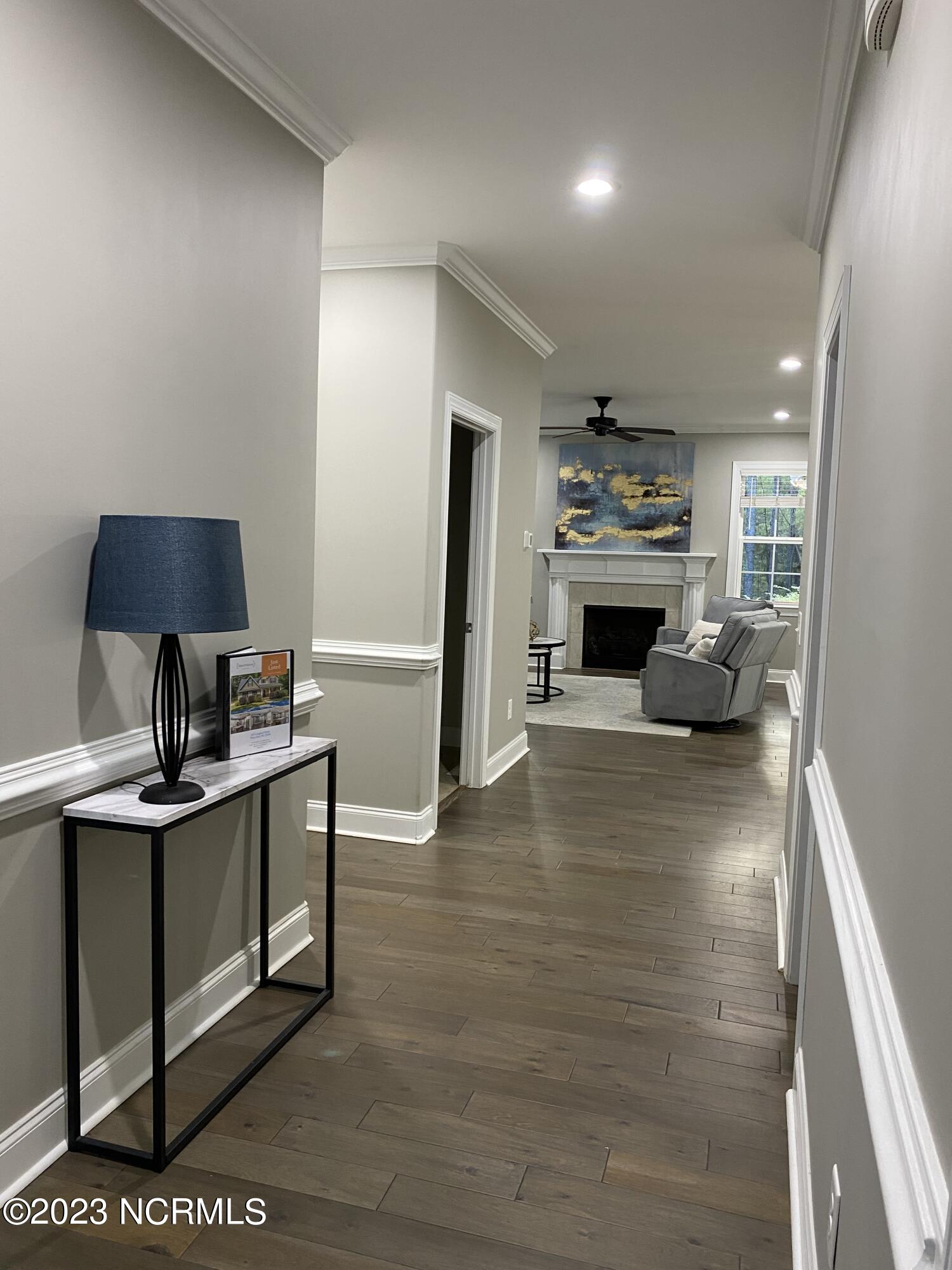 547 Longleaf Drive West End, NC 27376 - Photo 10 of 62 Entry