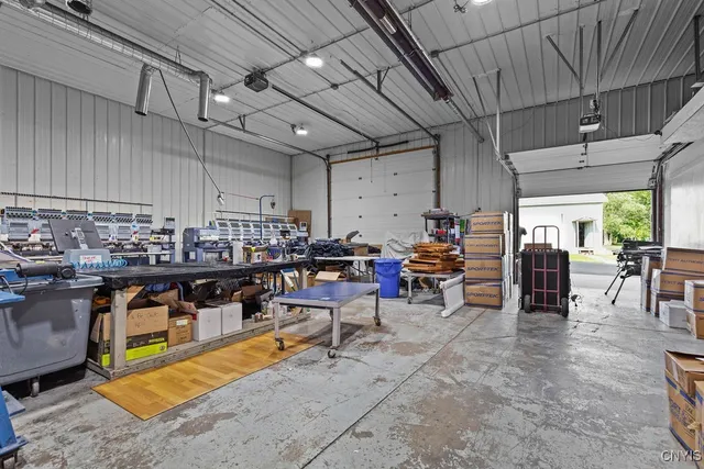 $999,900 | 8984-8998 Brewerton Road, Cicero, NY 13029