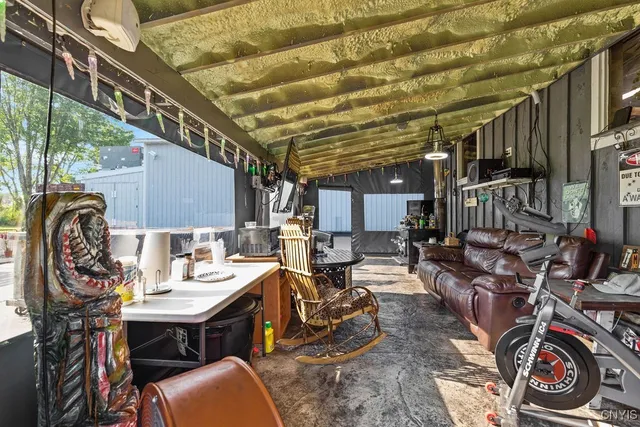 $999,900 | 8984-8998 Brewerton Road, Cicero, NY 13029