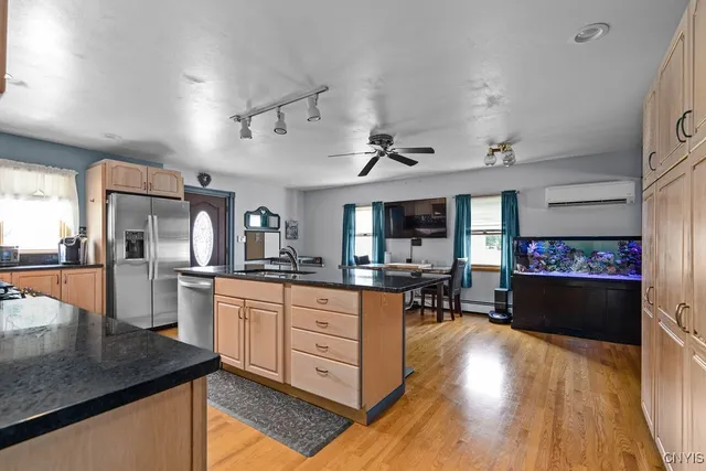 $999,900 | 8984-8998 Brewerton Road, Cicero, NY 13029