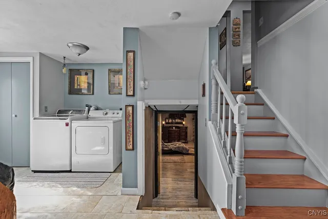 $999,900 | 8984-8998 Brewerton Road, Cicero, NY 13029