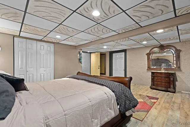 $999,900 | 8984-8998 Brewerton Road, Cicero, NY 13029