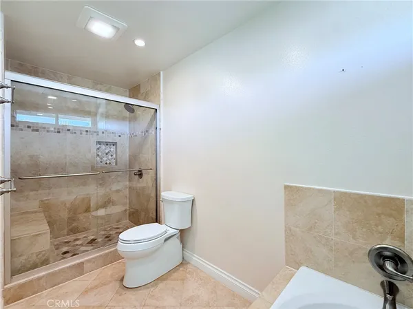 $5,600 | 7 Calhoun, Irvine, CA 92620