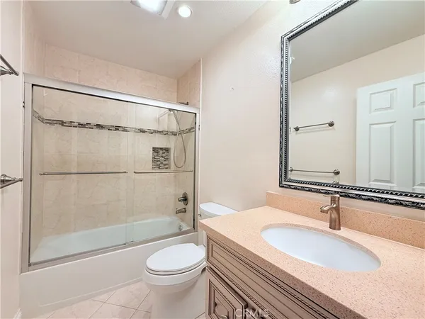 $5,600 | 7 Calhoun, Irvine, CA 92620