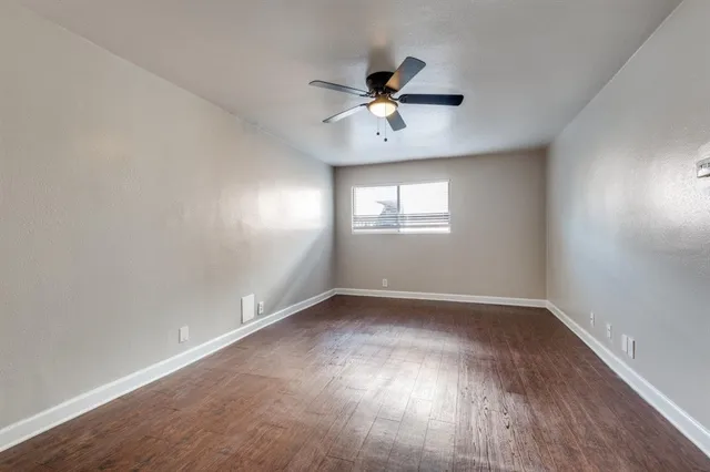 $950 | 4915 Reiger Avenue, Unit J, Dallas, TX 75214