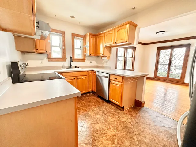 $1,795 | 7705 West Rogers Street, West Allis, WI 53219