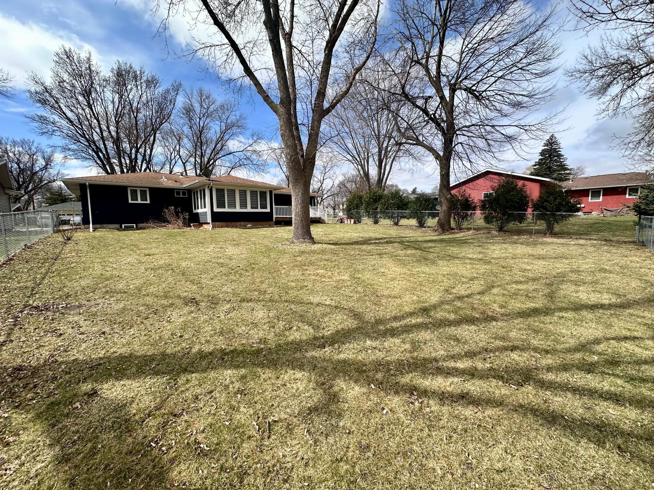 306 Elm Street Marshall, MN 56258 - Photo 27 of 28