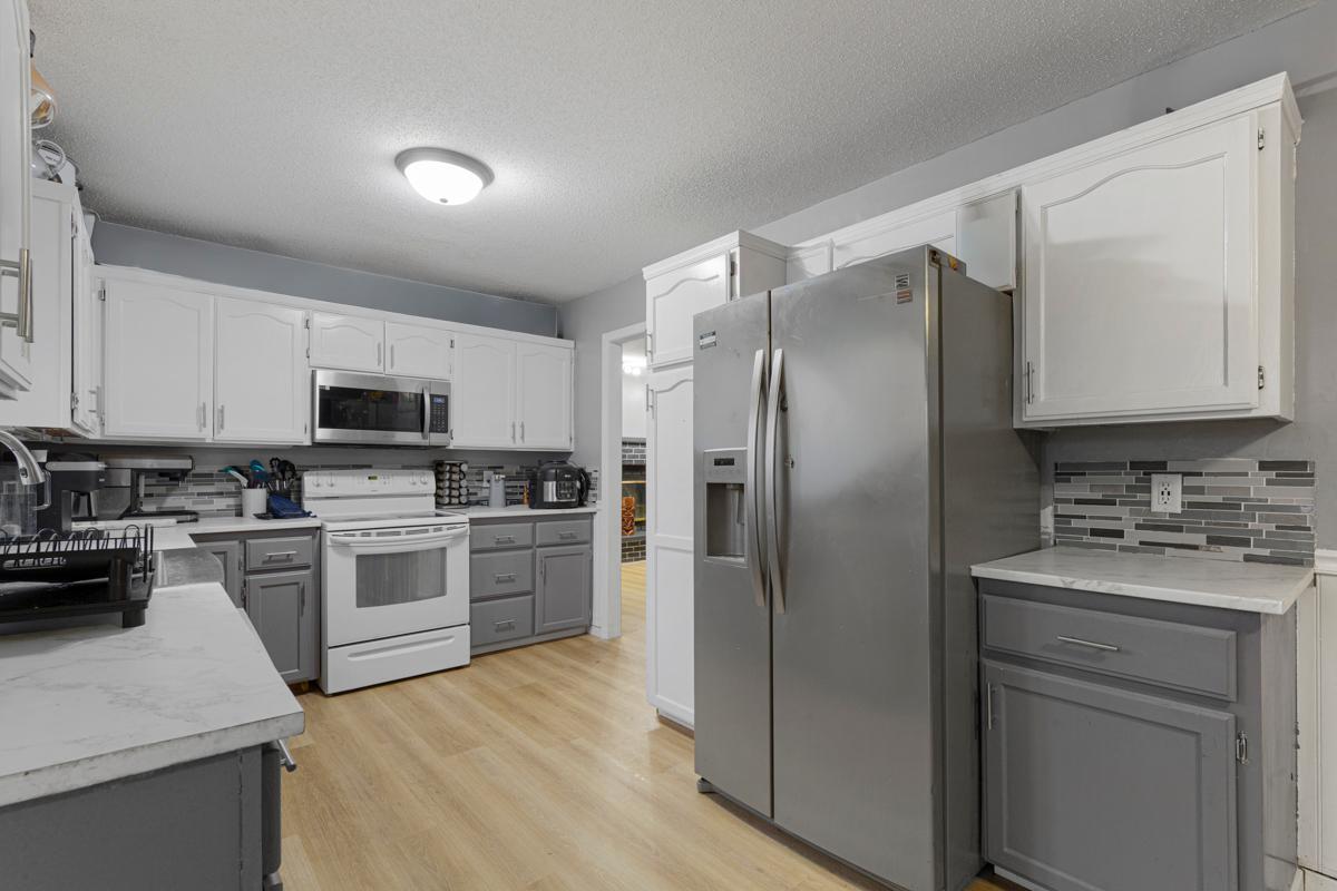 4406 Newcastle Lane Northwest Rochester, MN 55901 - Photo 13 of 33