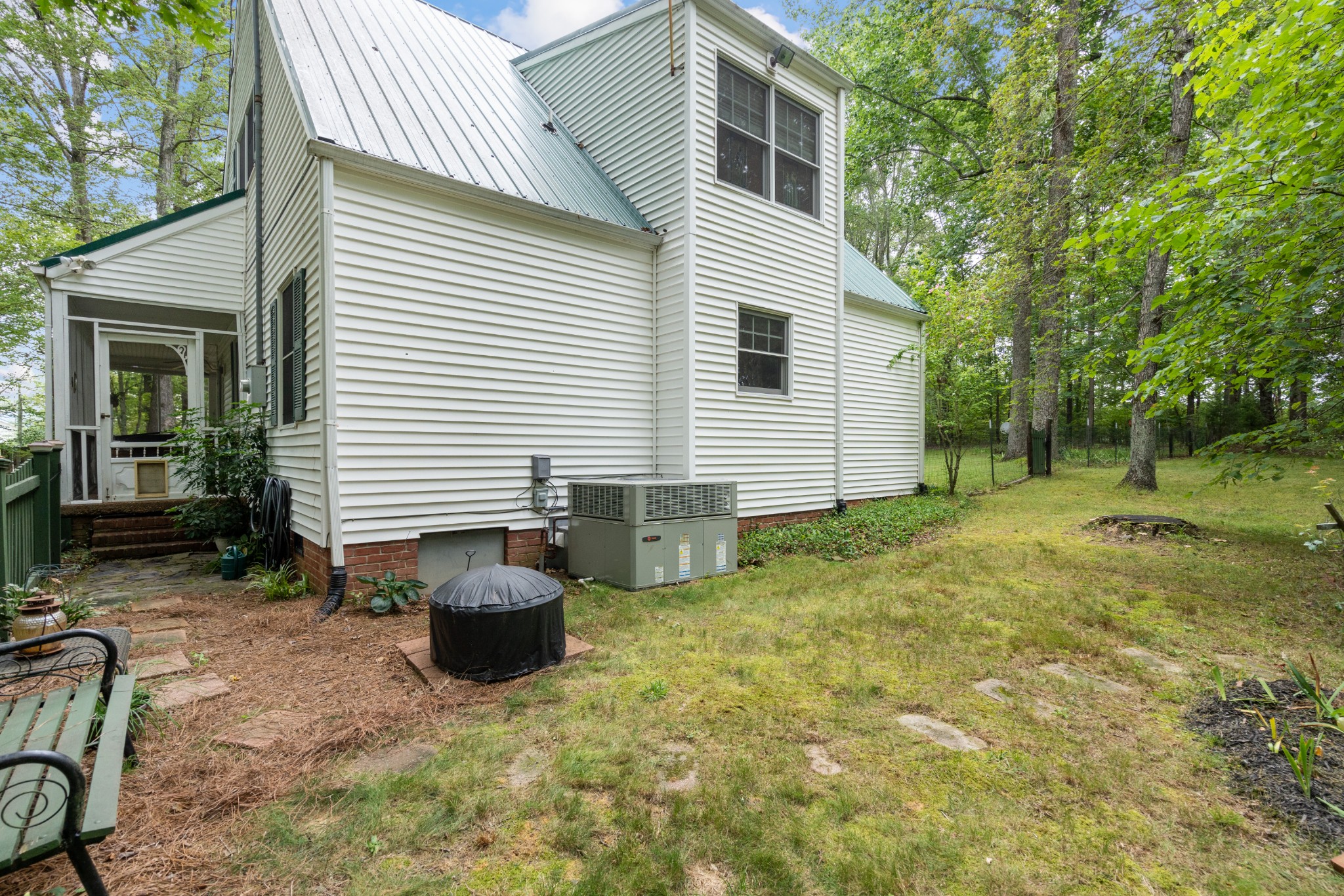 1422 Liberty Road Charlotte, TN 37036 - Photo 24 of 36 Gallery Image 24