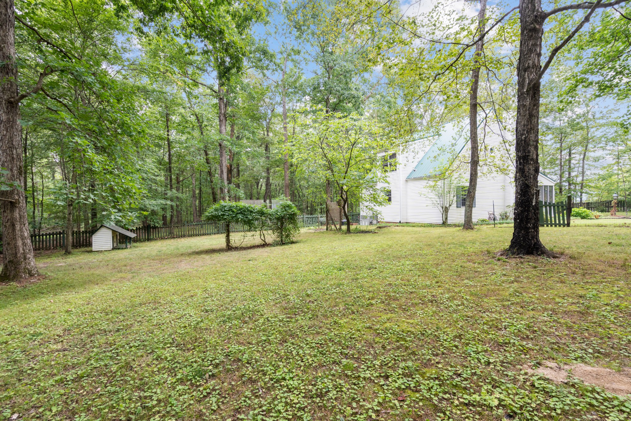 1422 Liberty Road Charlotte, TN 37036 - Photo 26 of 36 Gallery Image 26