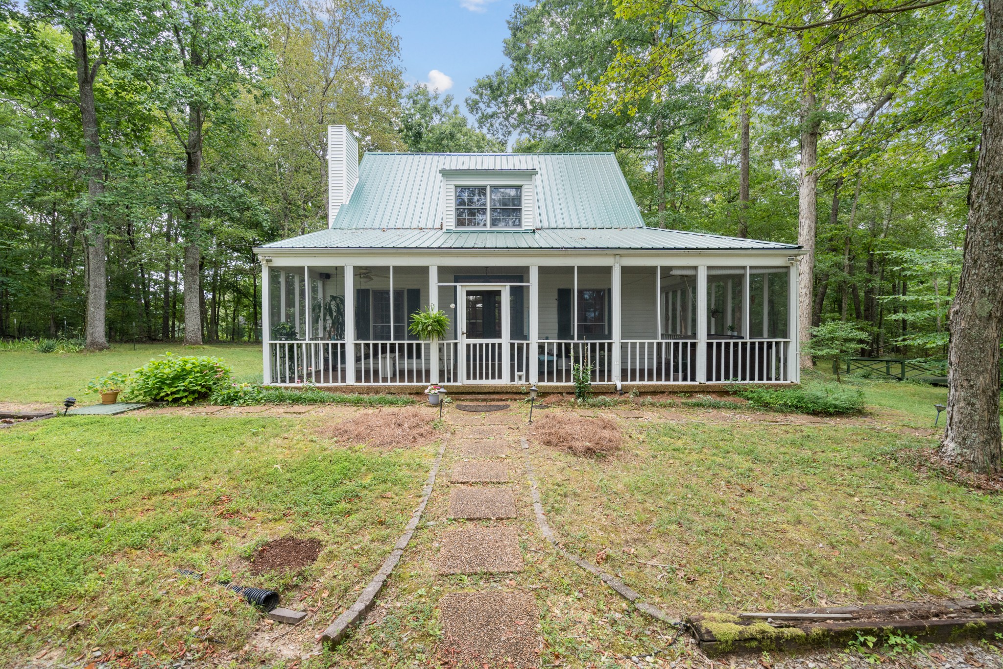 1422 Liberty Road Charlotte, TN 37036 - Photo 3 of 36 Gallery Image 3