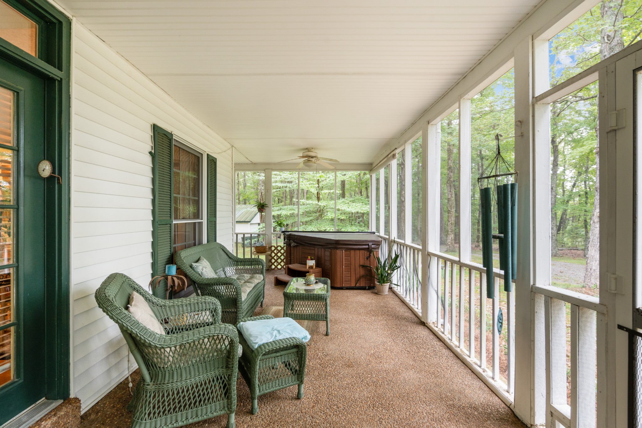 1422 Liberty Road Charlotte, TN 37036 - Photo 5 of 36 Gallery Image 5