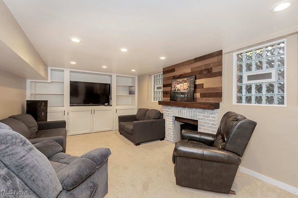 2459 Charney Road Cleveland, OH 44118 - Photo 42 of 48