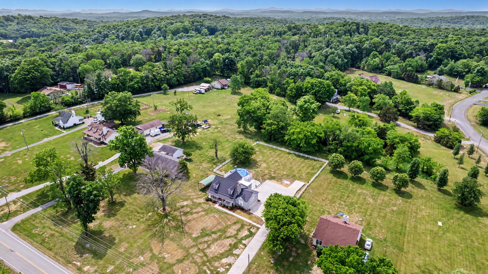 886 Chicken Road Lebanon, TN 37090 - Photo 4 of 30 Gallery Image 4