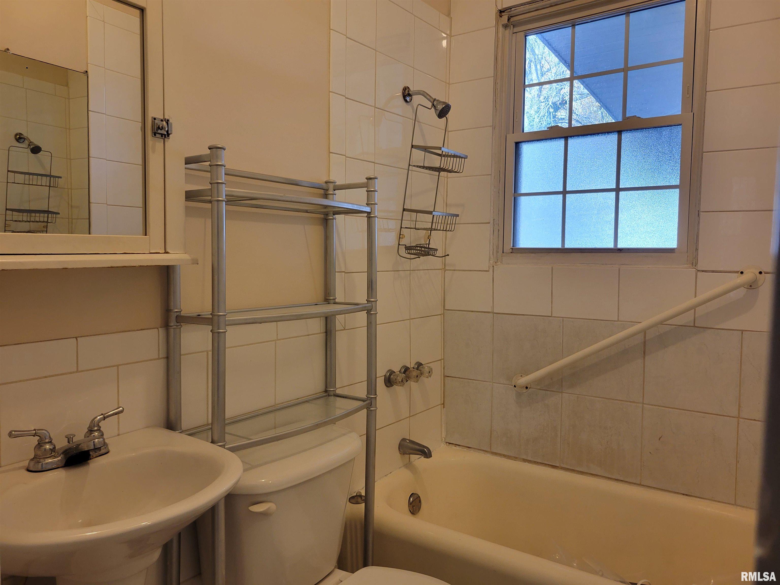 935 West Washington Street Springfield, IL 62702 - Photo 9 of 28 Gallery Image 9