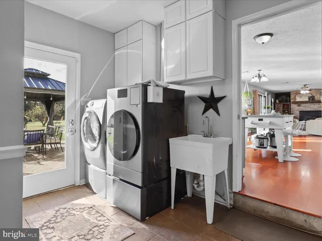 $795,000 | 9419 Ramey Road, Marshall, VA 20115