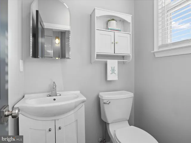 $795,000 | 9419 Ramey Road, Marshall, VA 20115