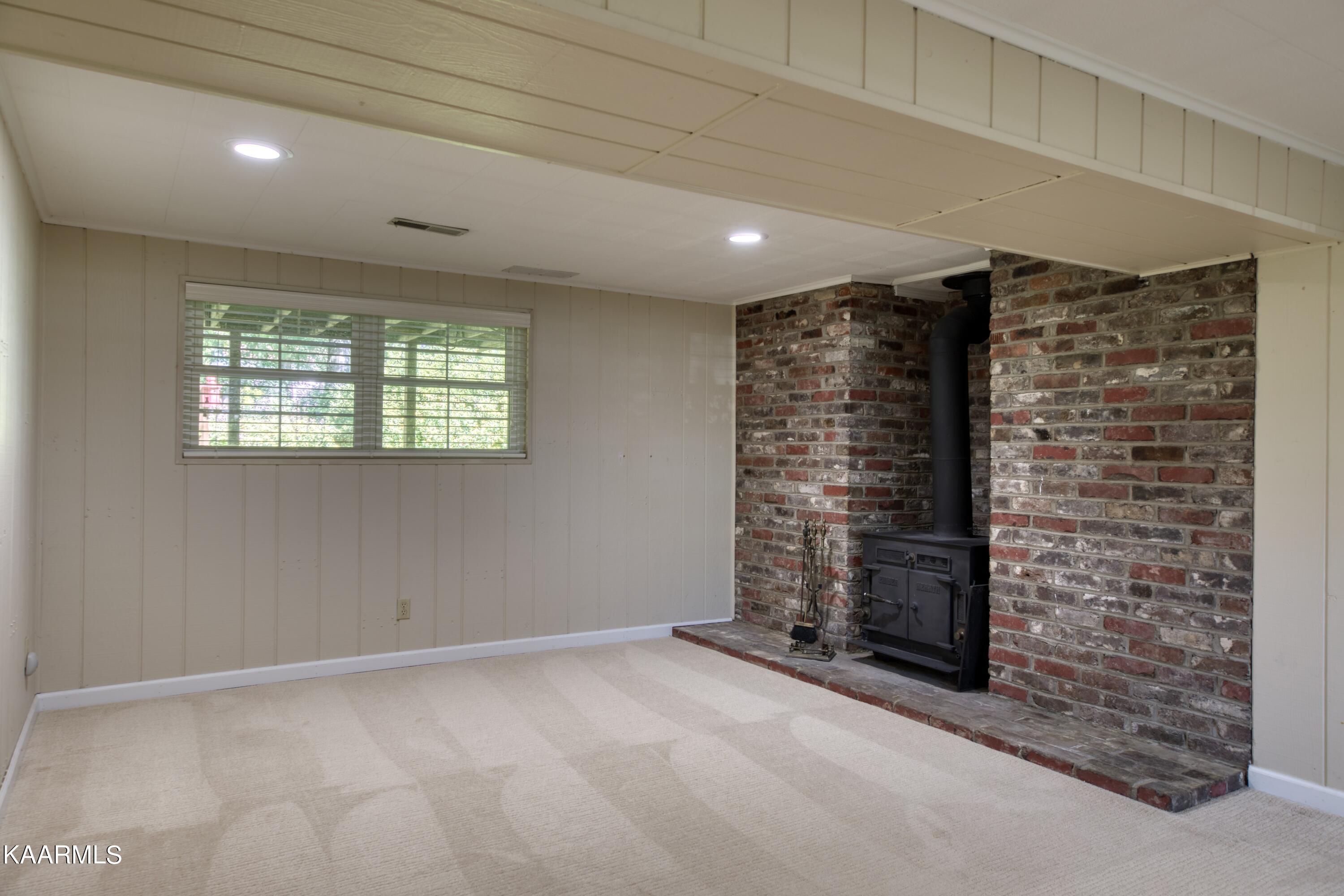 600 Worcester Road Knoxville, TN 37934 - Photo 20 of 38 Rec space. in basement