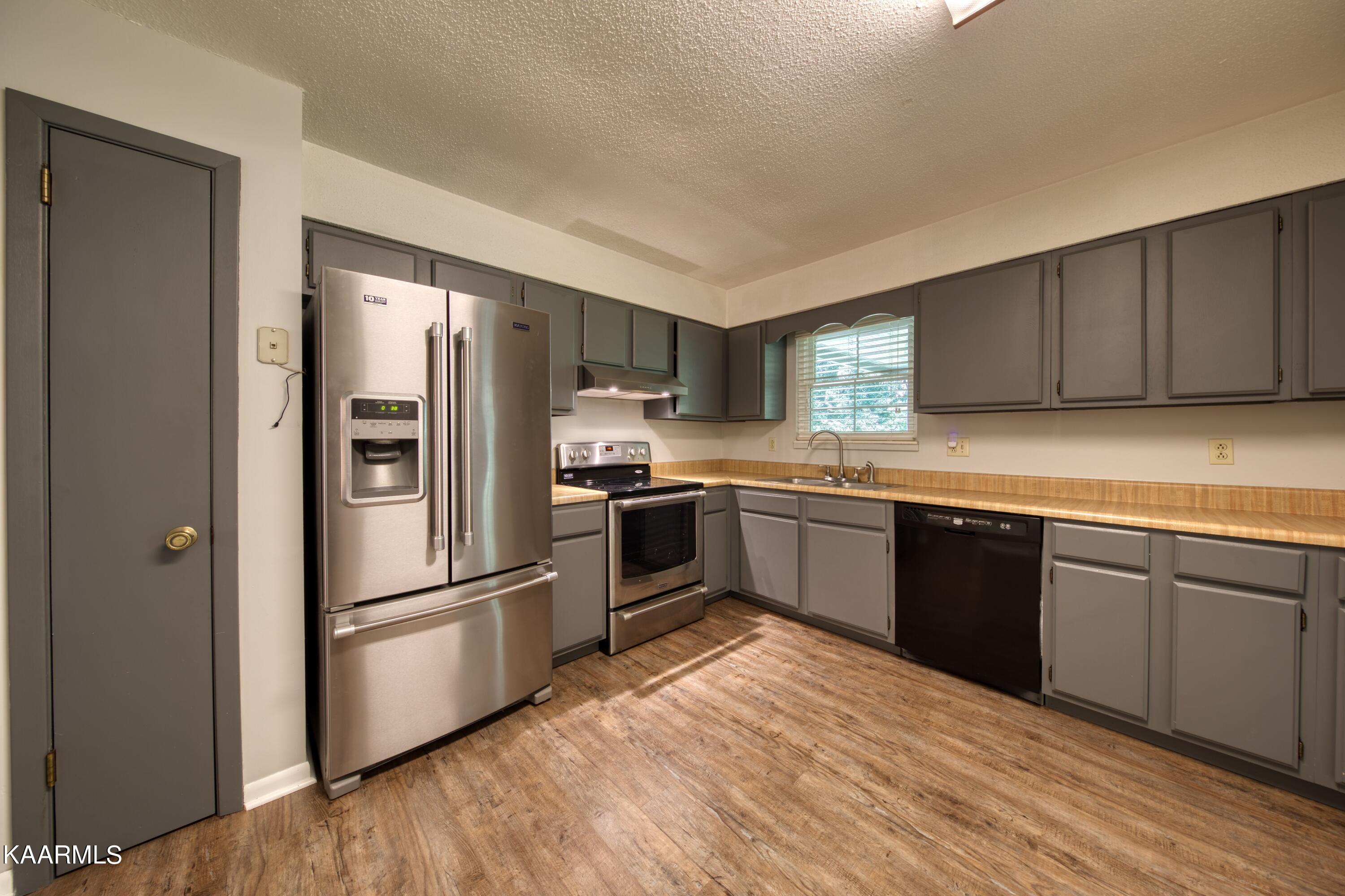 600 Worcester Road Knoxville, TN 37934 - Photo 6 of 38 Kitchen