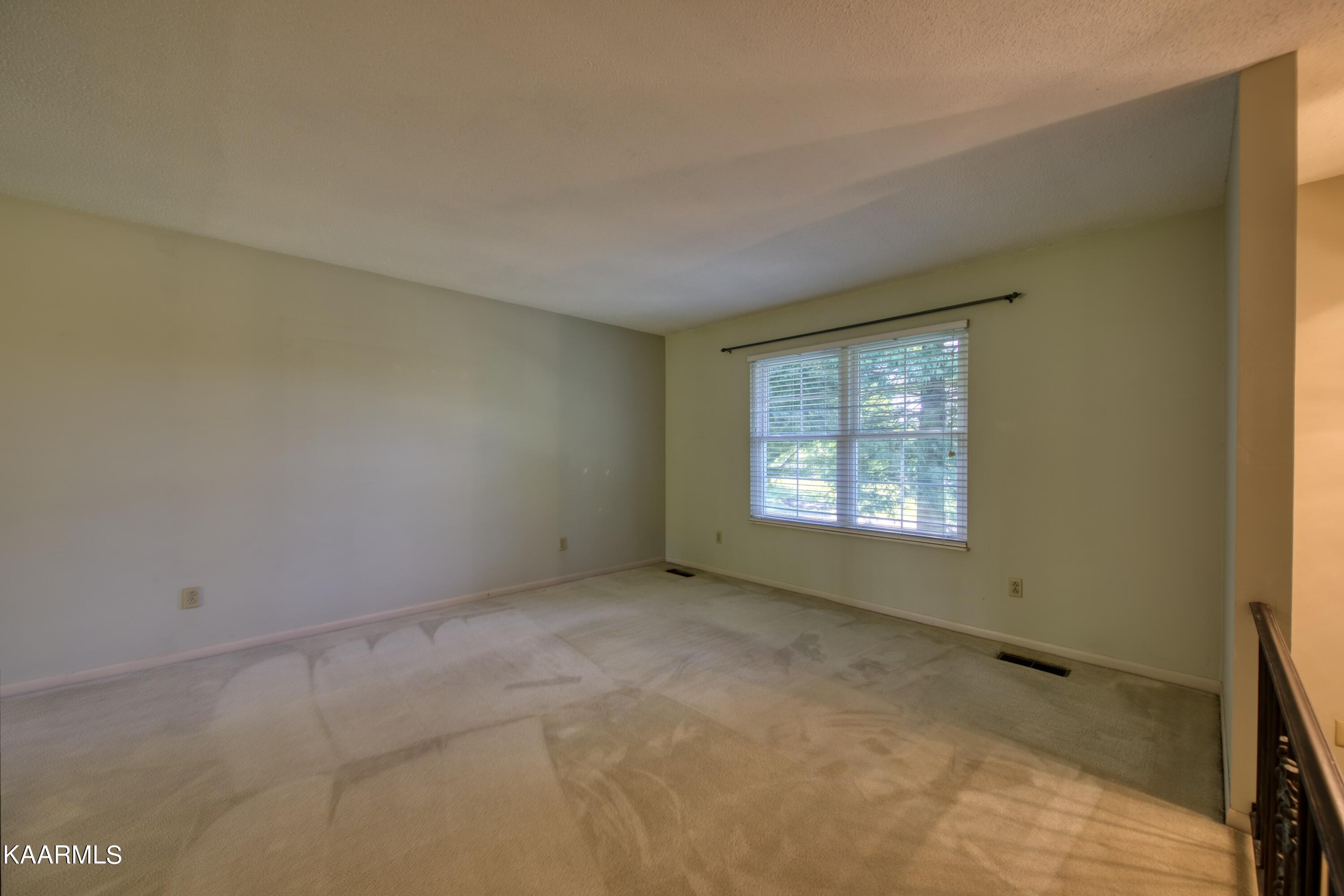 600 Worcester Road Knoxville, TN 37934 - Photo 10 of 38 Living room