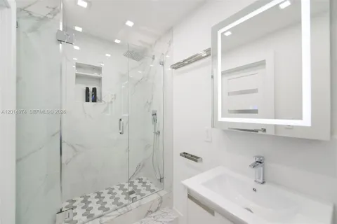$590,000 | 1980 South Ocean Drive, Unit PHM, Hallandale Beach, FL 33009