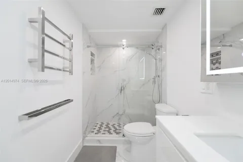 $590,000 | 1980 South Ocean Drive, Unit PHM, Hallandale Beach, FL 33009