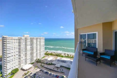 $590,000 | 1980 South Ocean Drive, Unit PHM, Hallandale Beach, FL 33009