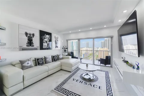 $590,000 | 1980 South Ocean Drive, Unit PHM, Hallandale Beach, FL 33009