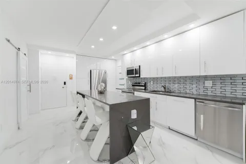 $590,000 | 1980 South Ocean Drive, Unit PHM, Hallandale Beach, FL 33009
