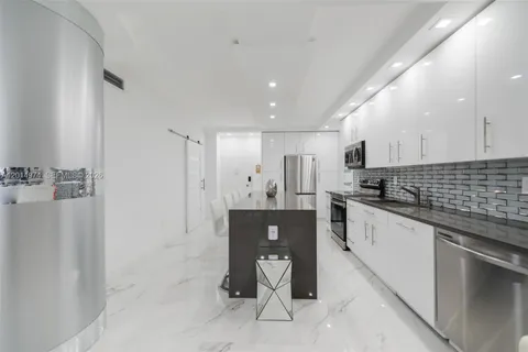 $590,000 | 1980 South Ocean Drive, Unit PHM, Hallandale Beach, FL 33009