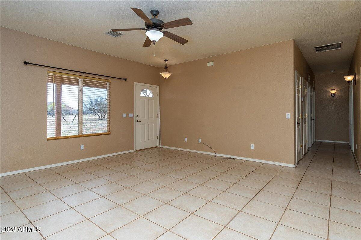 10193 East Windtalker Road Hereford, AZ 85615 - Photo 8 of 21 08-10193 E Windtalker Rd -April 06, 2023