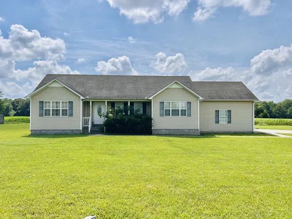 $314,900 | 183 Grosch Drive, Manchester, TN 37355