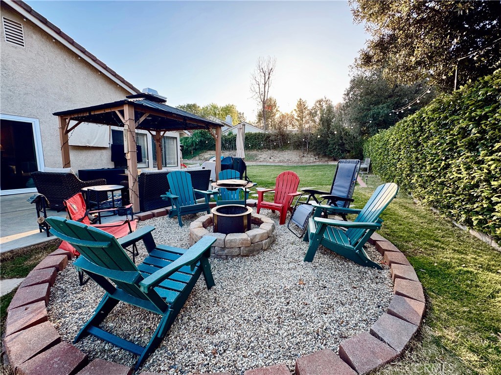25941 Matel Road Valencia, CA 91355 - Photo 10 of 10 a view of a sitting area with furniture and garden