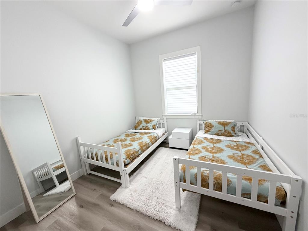 4722 Neptune Road Venice, FL 34293 - Photo 16 of 28