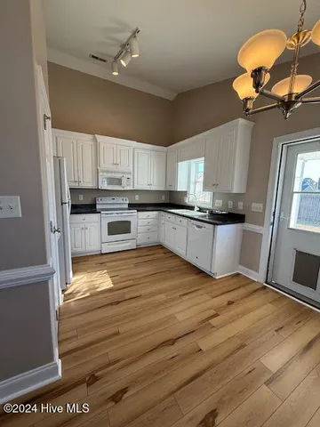 $1,700 | 729 Seneca Court, Winterville, NC 28590