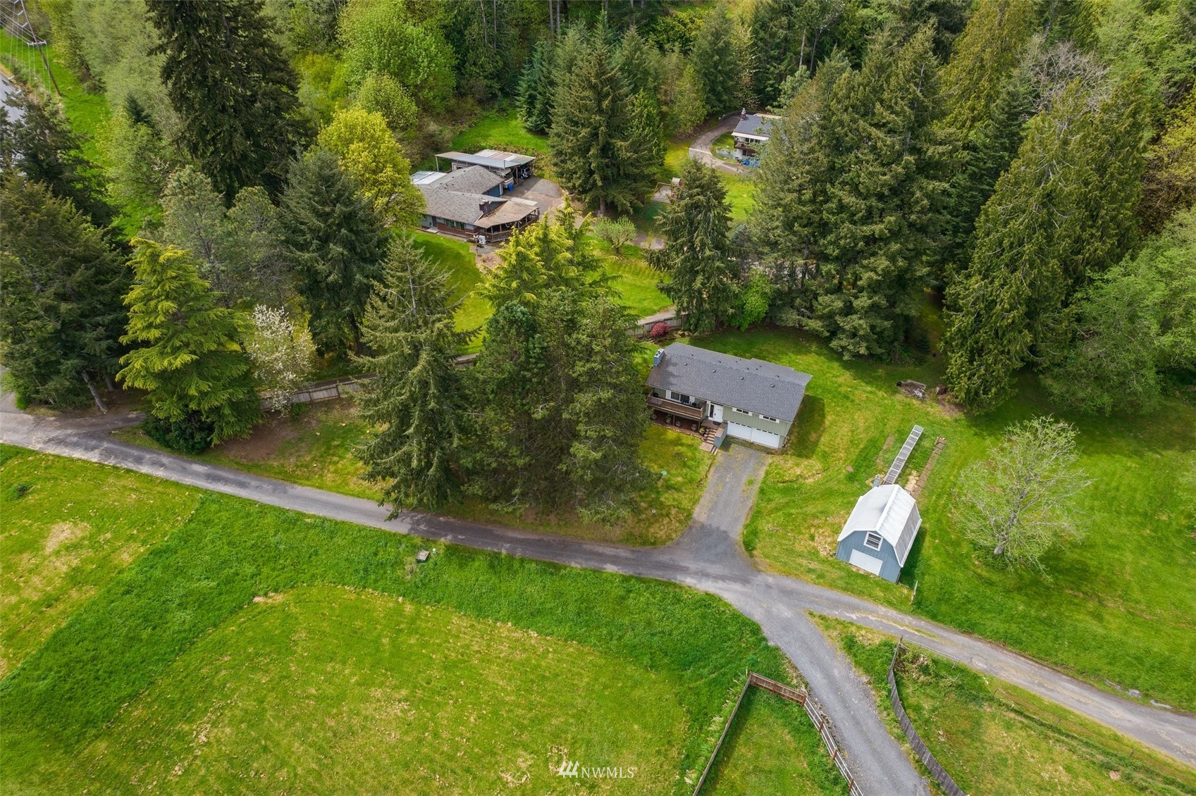 605 West Forest Napavine Road Chehalis, WA 98532 - Photo 29 of 34 an aerial view of residential house with outdoor space and trees all around