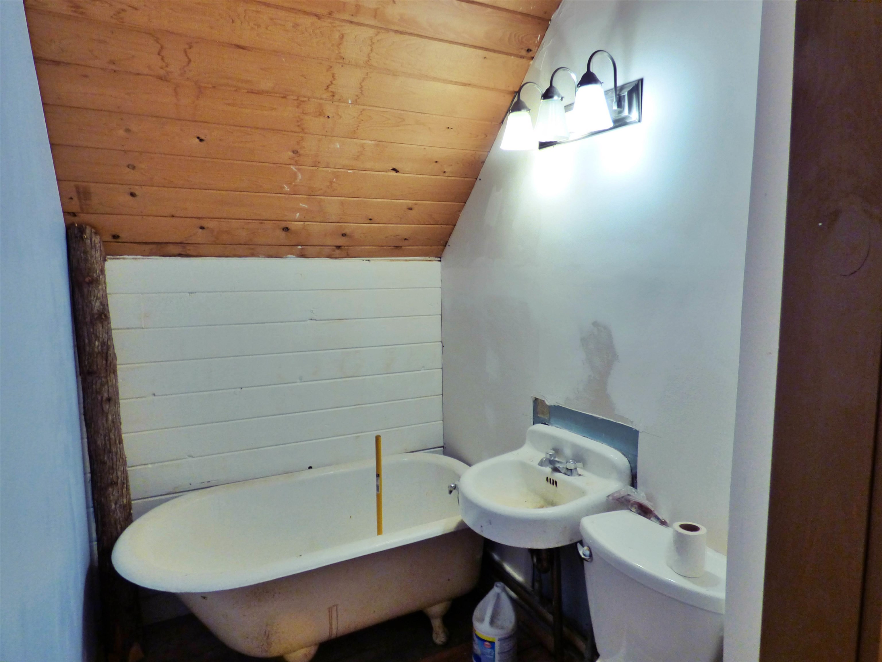 471 Glen Road Newport, VT 05855 - Photo 10 of 22 Gallery Image 10