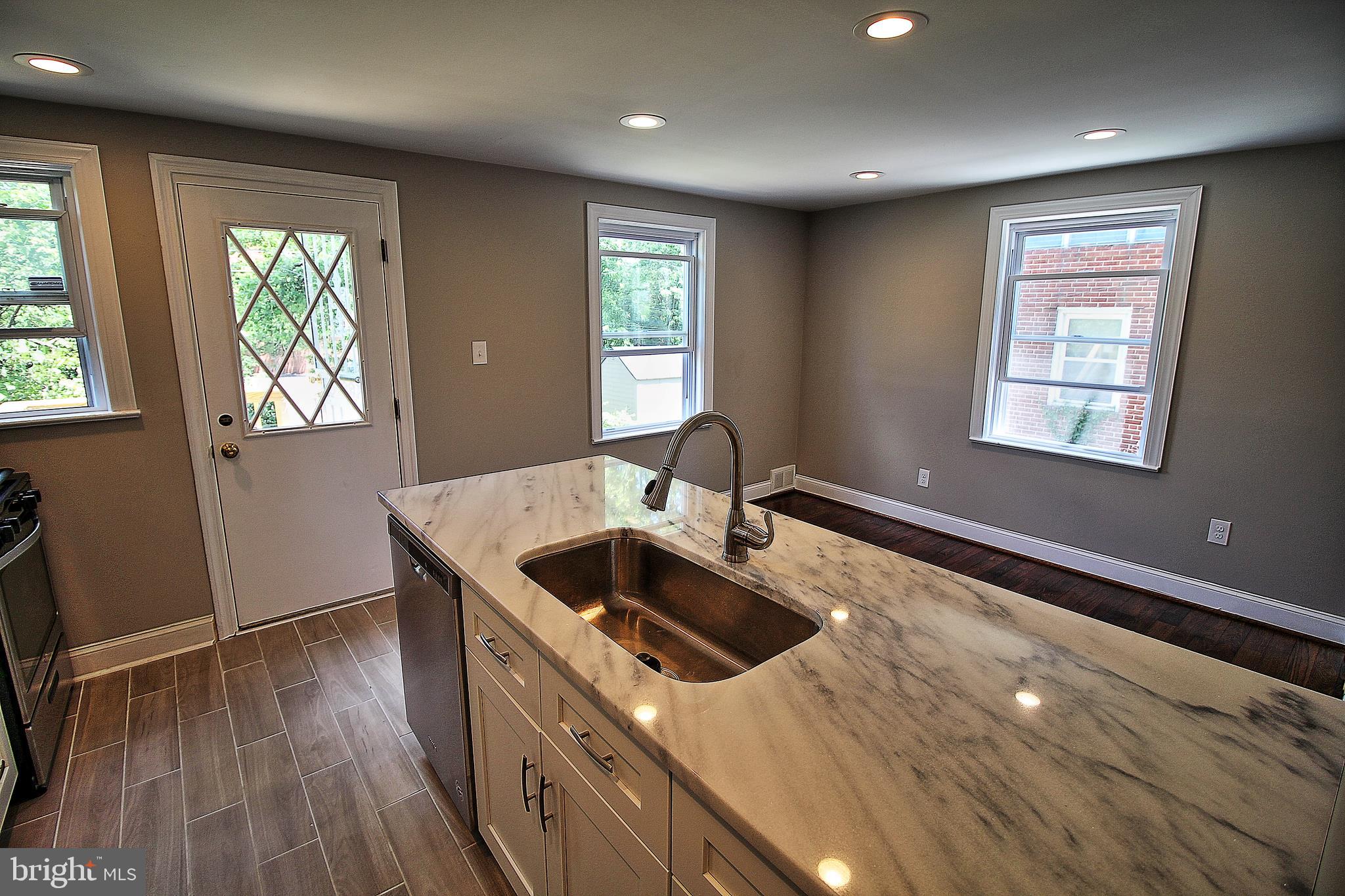 5105 Sunset Road Baltimore, MD 21215 - Photo 1 of 16 Kitchen