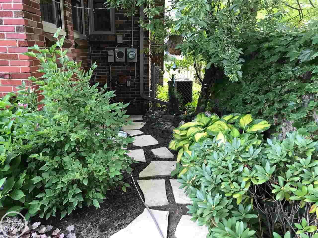 334 Fisher Road Grosse Pointe, MI 48230 - Photo 60 of 65 New Landscape & Path