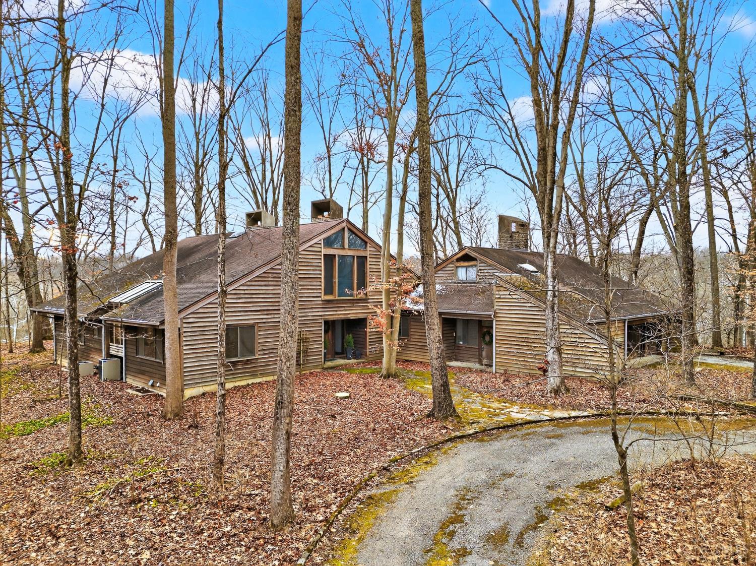 8905 Hopewell Road Cincinnati, OH 45242 - Photo 2 of 51