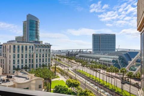 $1,249,900 | 200 Harbor Drive, Unit 1001, San Diego, CA 92101