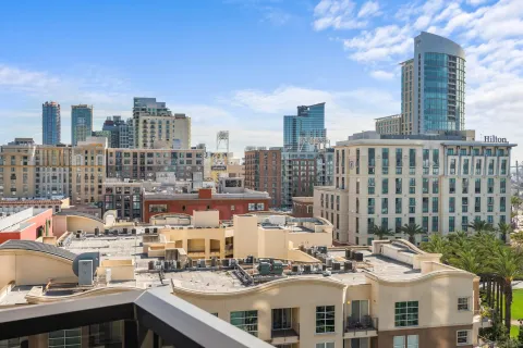 $1,179,900 | 200 Harbor Drive, Unit 1001, San Diego, CA 92101